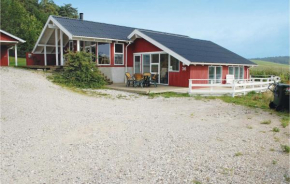 Nice Home In Knebel With Indoor Swimming Pool, Skødshoved Strand